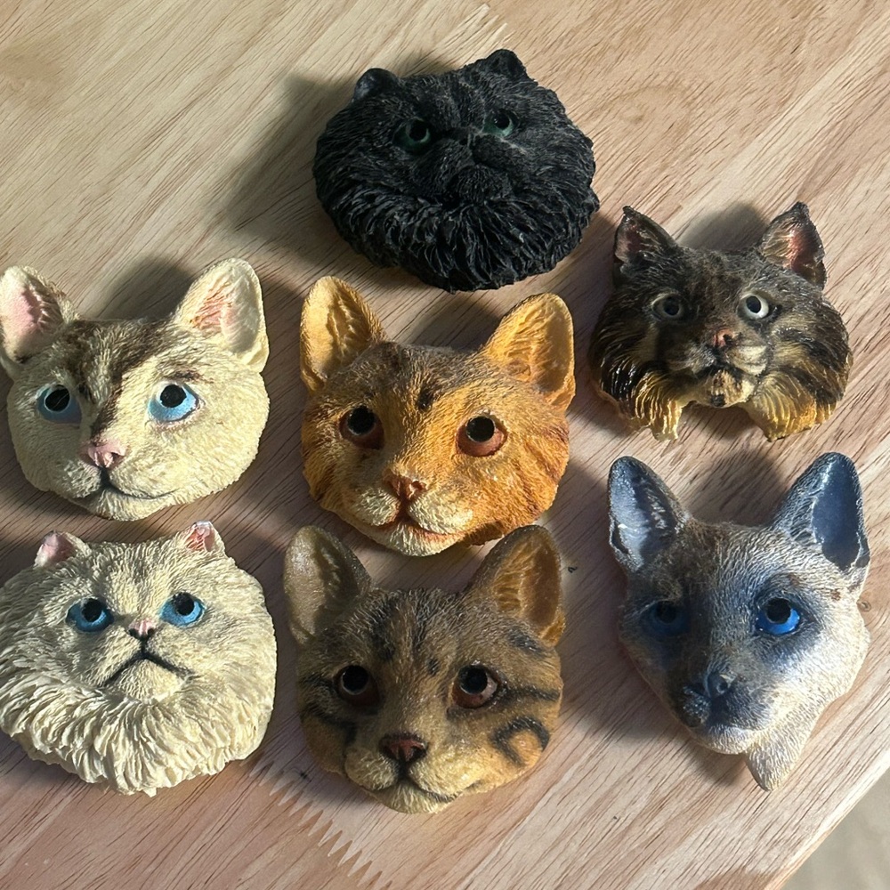 Corlett Collectables 90’s Black Cat Tabby Cat Resin Magnets